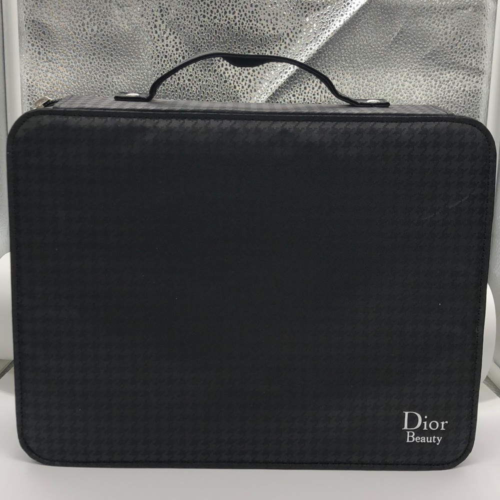 Dior Beauty case